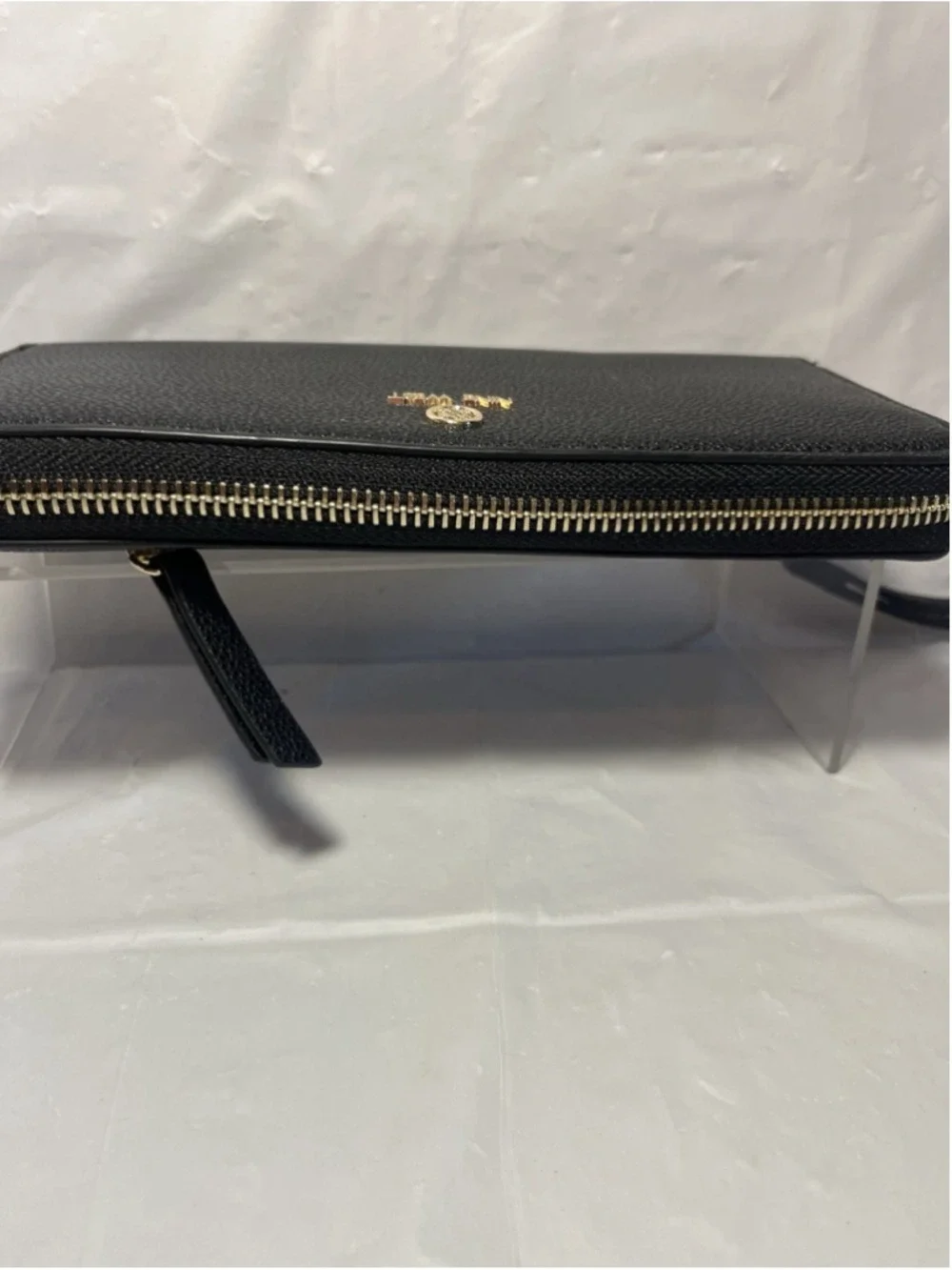 Nine West Zip Around Wallet black Wrist Strap